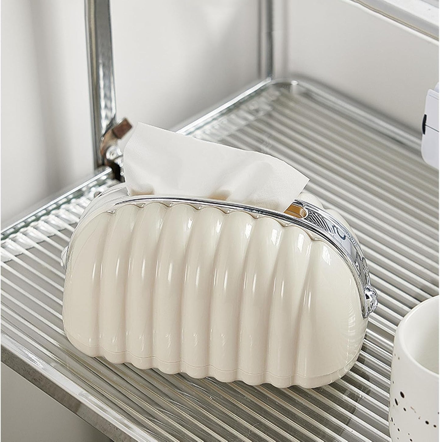 Aesthetic Tissue Holder